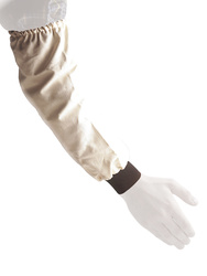 Bawełniane rękawy ochronne o długości 40 cm.